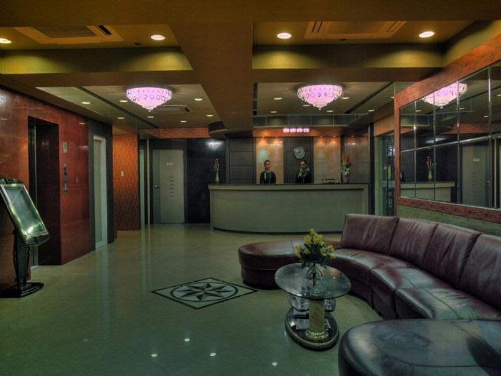 M Chereville Hotel Manila